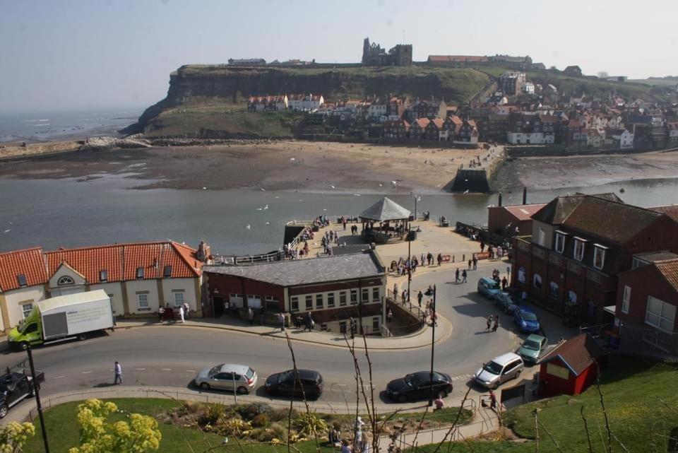 Little Pie In The Sky Bed & Breakfast Whitby Eksteriør bilde